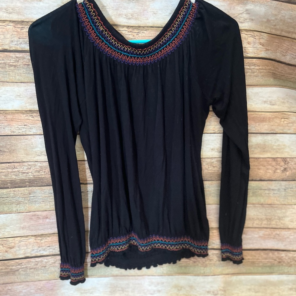 Miley Cyrus long sleeve top